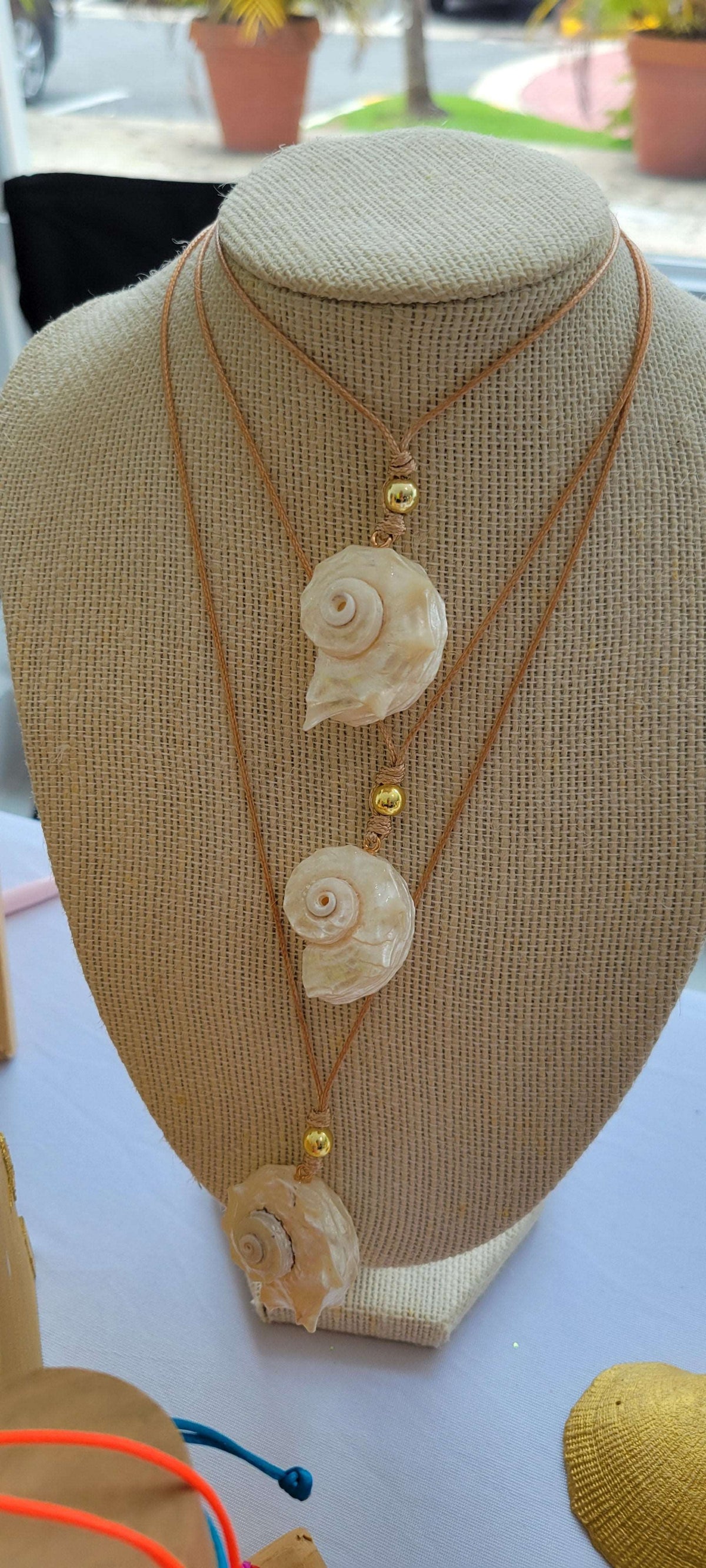 Caracola Necklace
